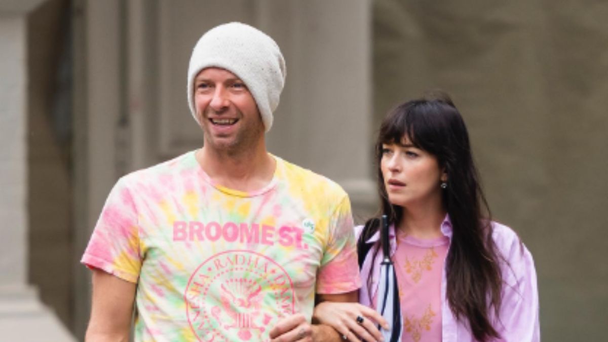 dakota-johnson-and-chris-martin-part-ways-after-7-year-romance-report